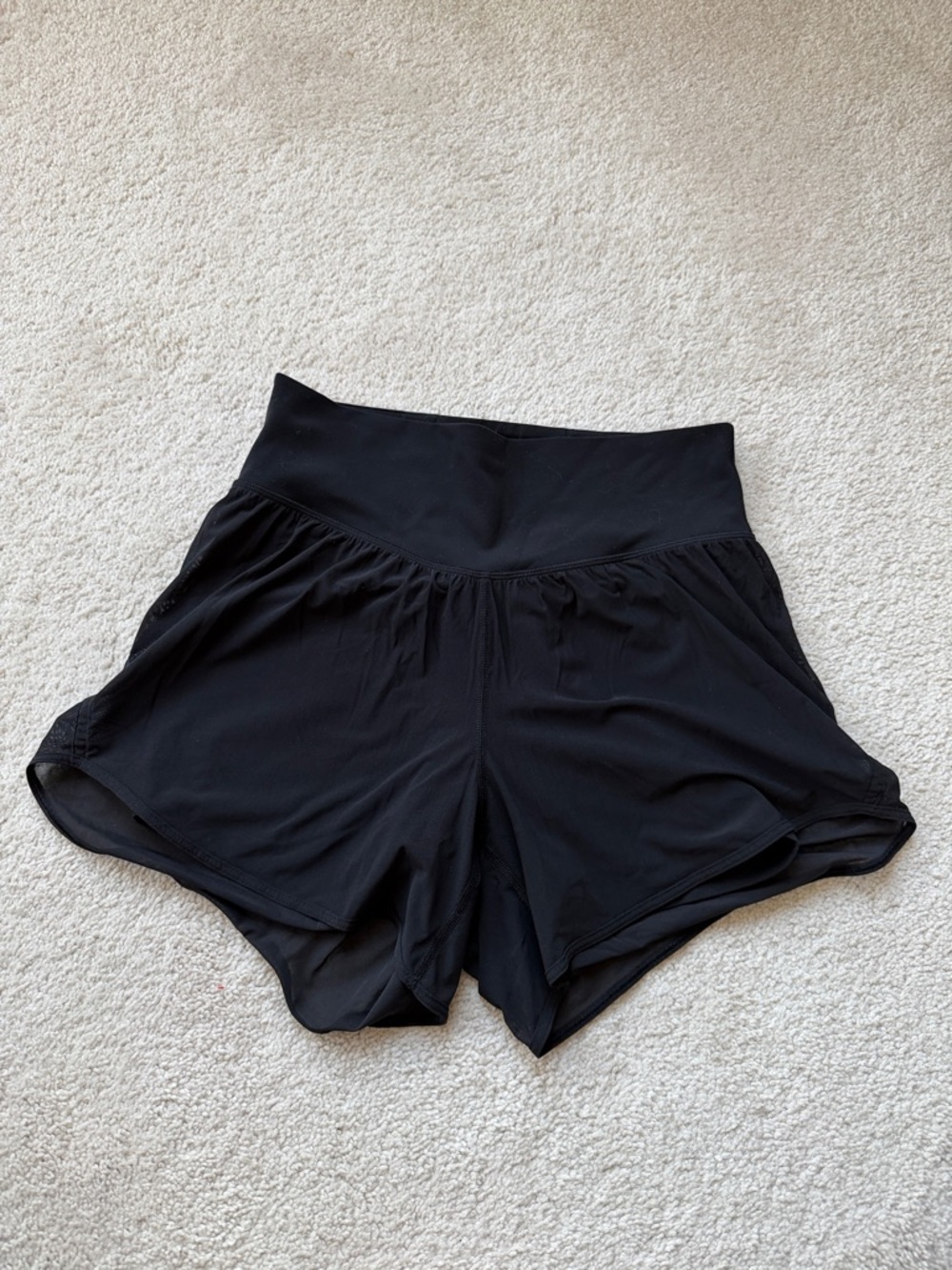 Lululemon align mesh shorts Sz 8